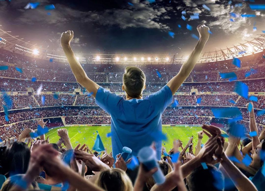 边锋突破一条龙，全场沸腾